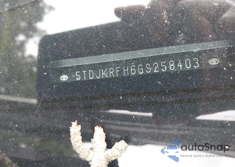 2016 Toyota Highlander Xle V6 z USA, uszkodzony, nr VIN 5TDJKRFH6GS258403